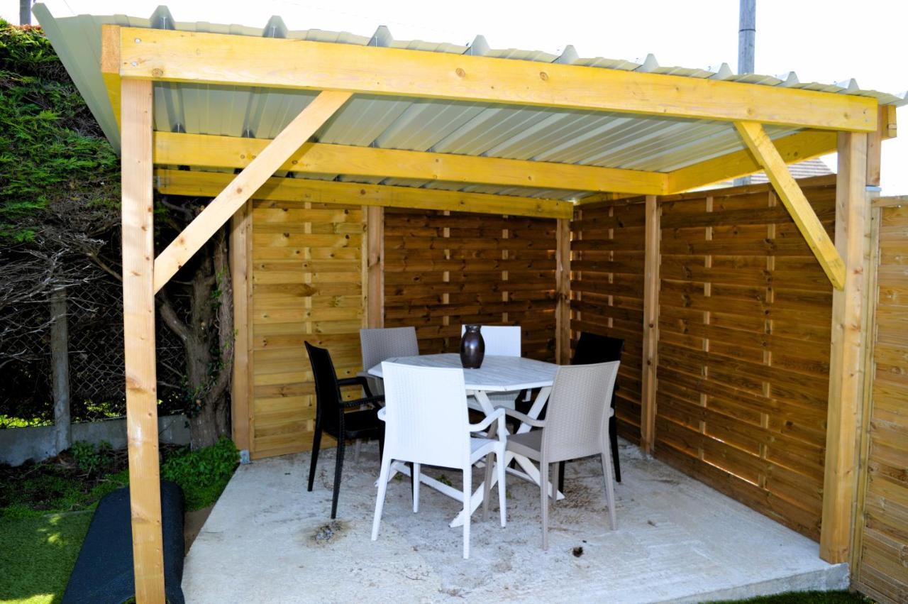 Le Chalet A Hub - Exterieur, Proche De La Plage Asnelles Extérieur photo